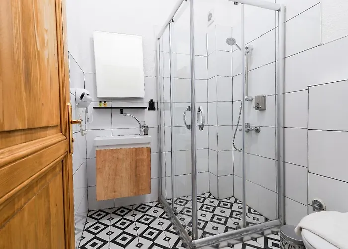 White Bolshoi 伊斯坦布尔