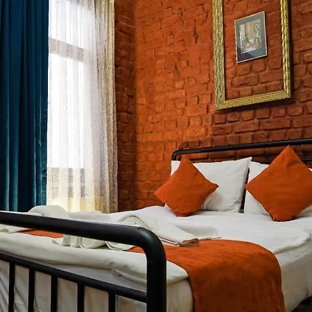 White Bolshoi Hotel 3*